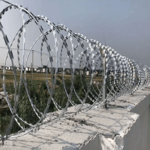 Cách Làm Hàng Rào Dây Thép Gai: Hướng Dẫn Chi Tiết Từ A-Z